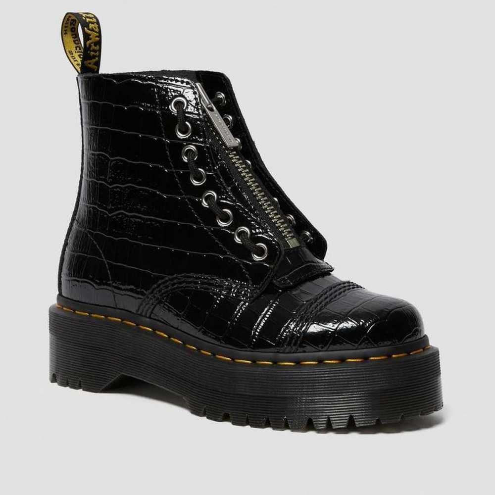 dr martens womens sinclair patent lamper croc zipper bootie